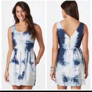 American Eagle Tie-Sye Lightweight Denim V-Neck Dress (6)